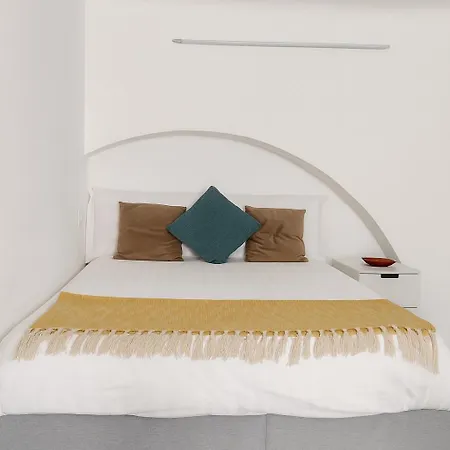 Hbhall Navigli 5 Milánó